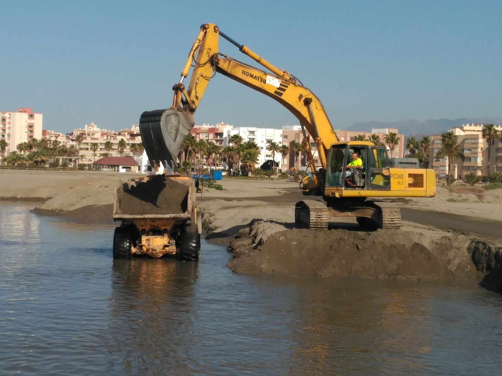 maquinaria para recoger tierra
